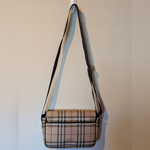 Burberry Prince of Gale Checkered Bag Canvas & Black Leather Trim Excellent! - Picture 3 of 17